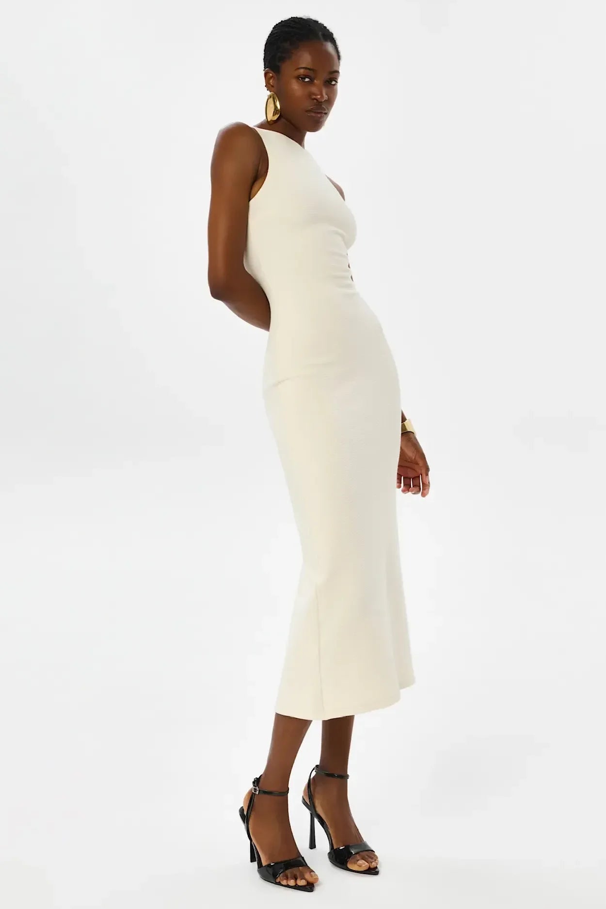 Robe midi crème sans manches
