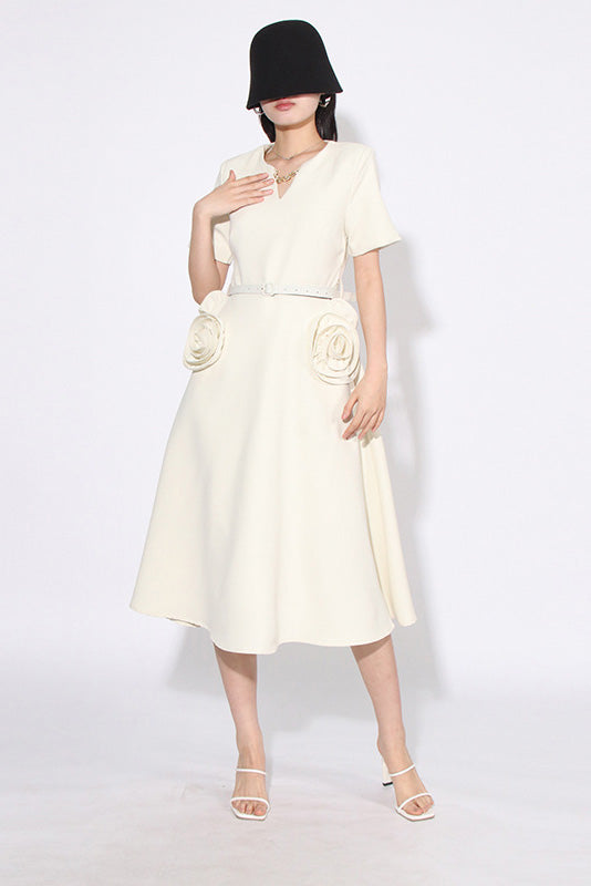 Grace Floral Appliqué Kortärmad midiklänning