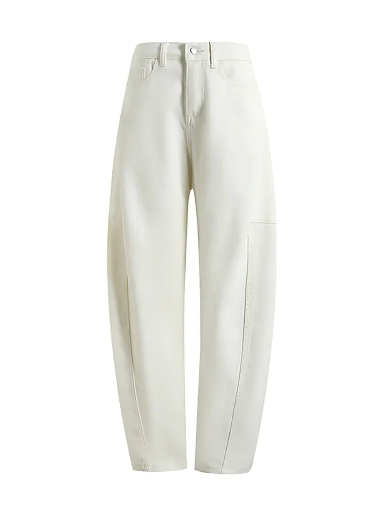 Pantalones de mezclilla sueltos con corte en arco a la moda
