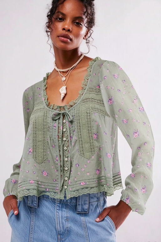 Camicia retrò in pizzo con bottoni