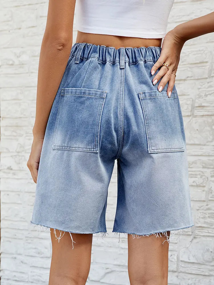 Bermudas casuales de mezclilla con degradado