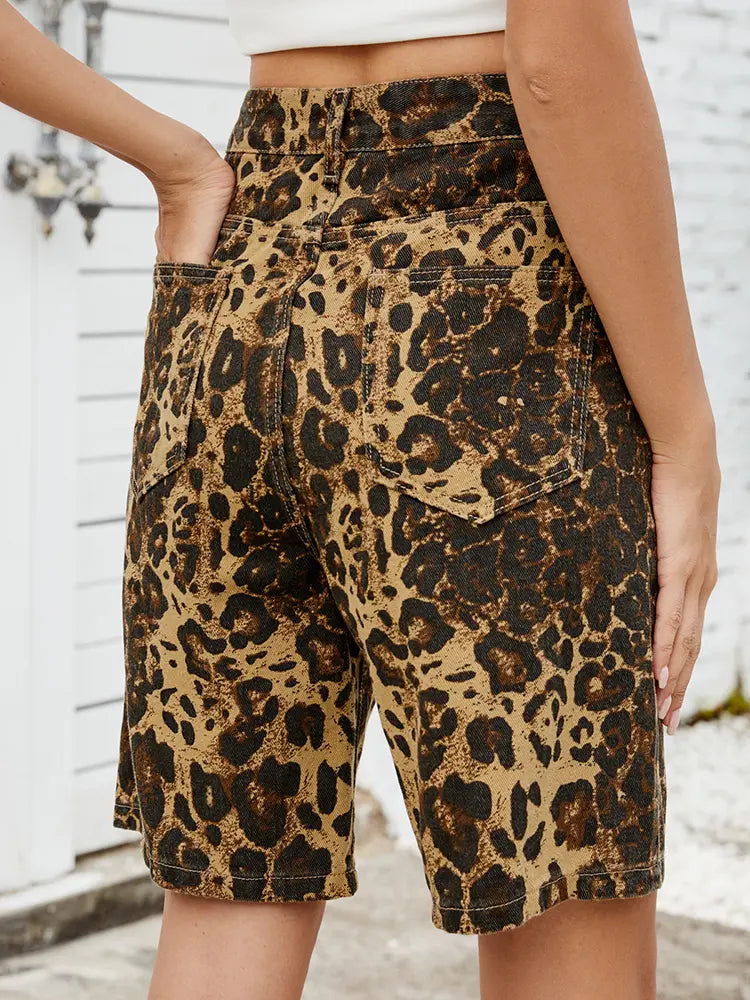 Shorts in denim snellenti con stampa leopardata vintage