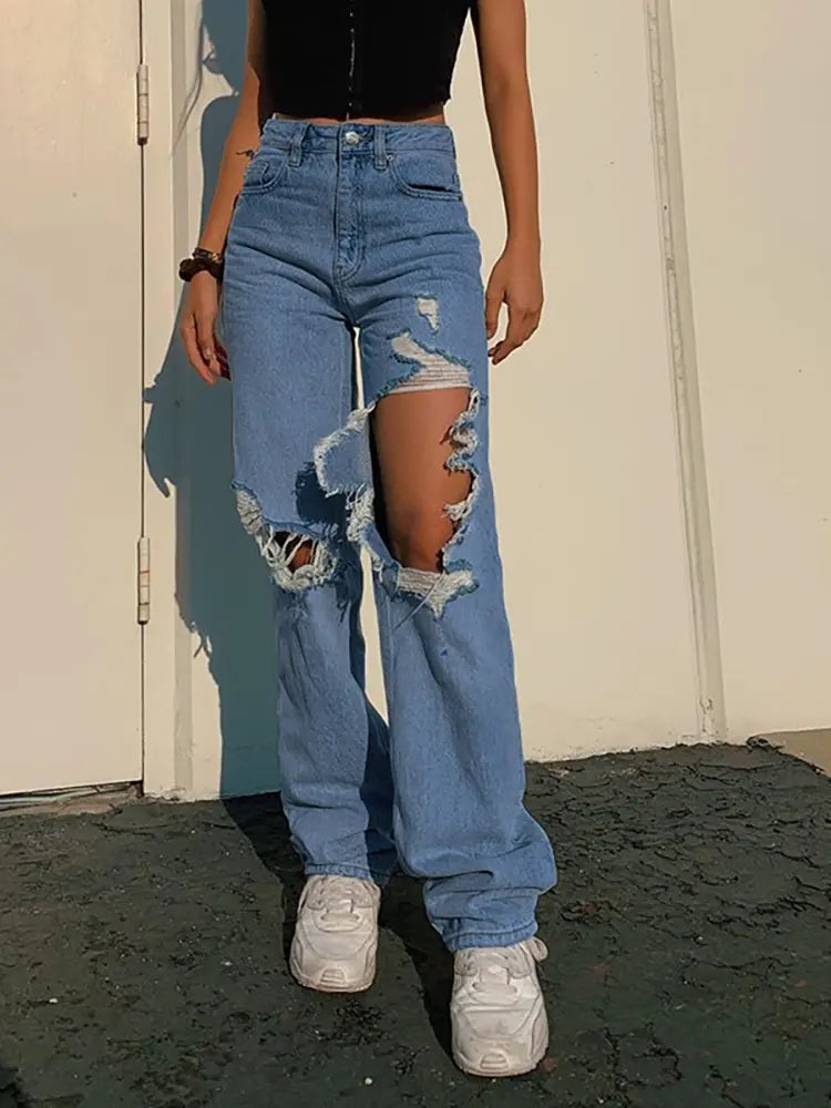 Summer Jeans mat lousem, geradem Been a Rëss
