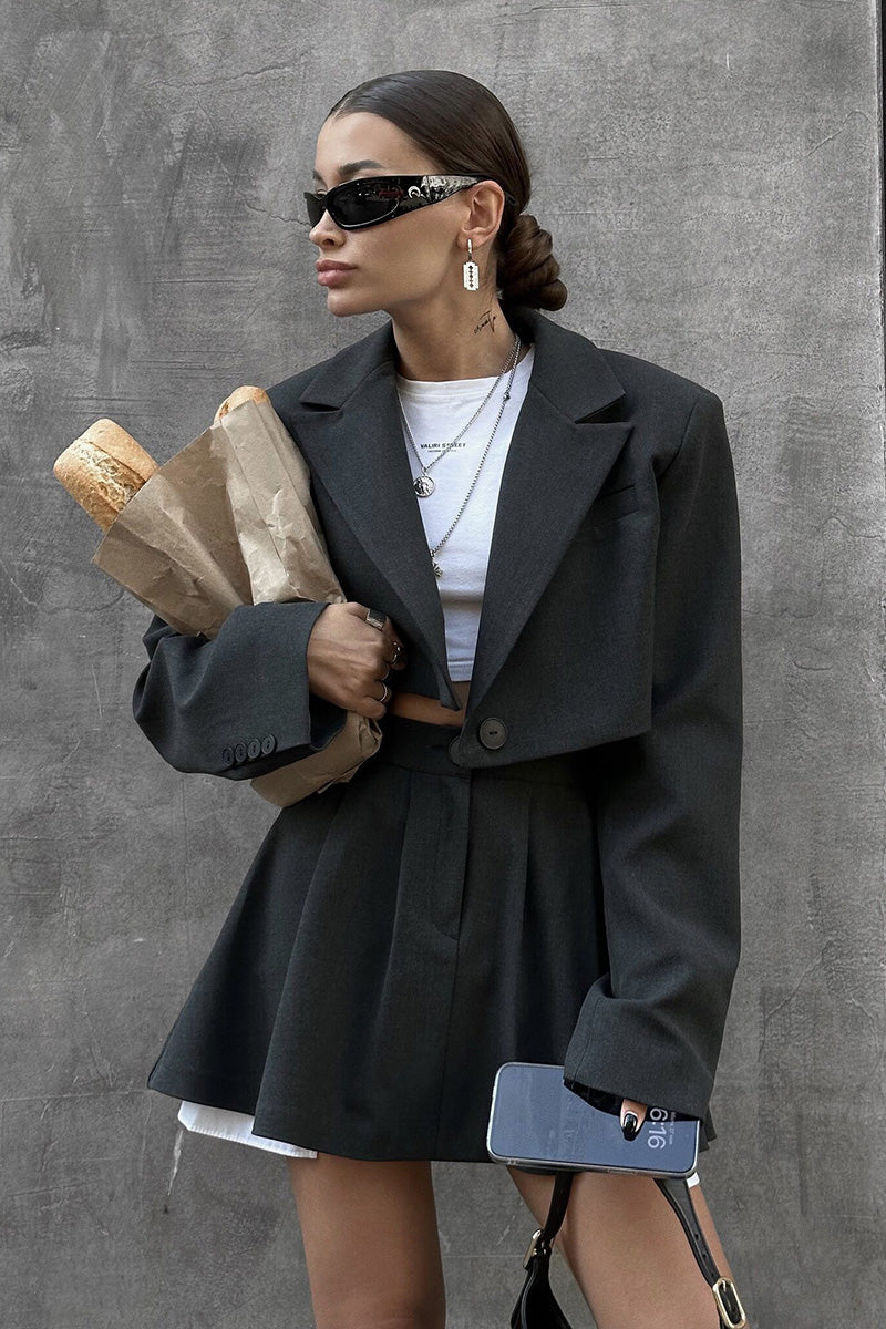 Contrast Silhouette Cropped Skirt Set