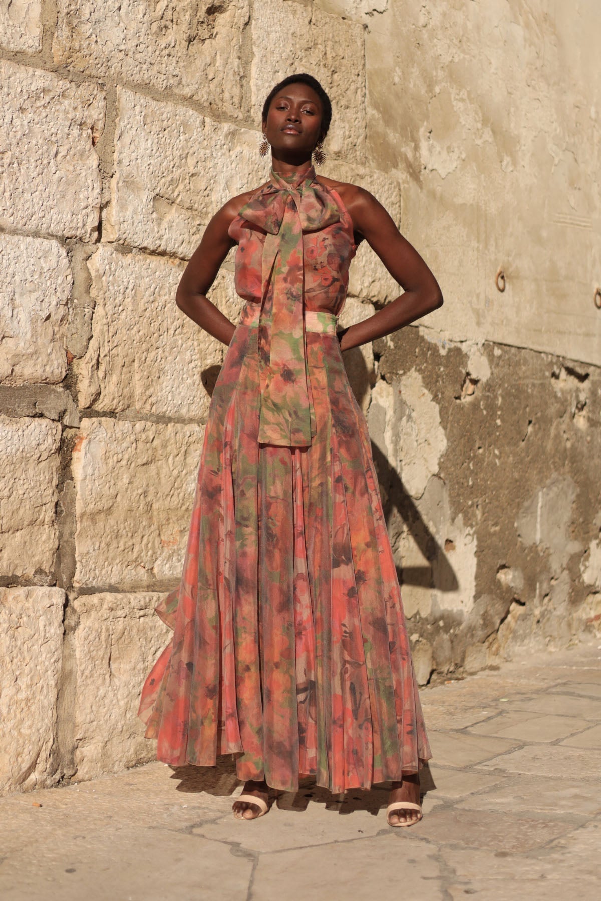 Σετ Φούστα Maxi με Λουλουδάτο Σχέδιο και Λουρί στον Λαιμό