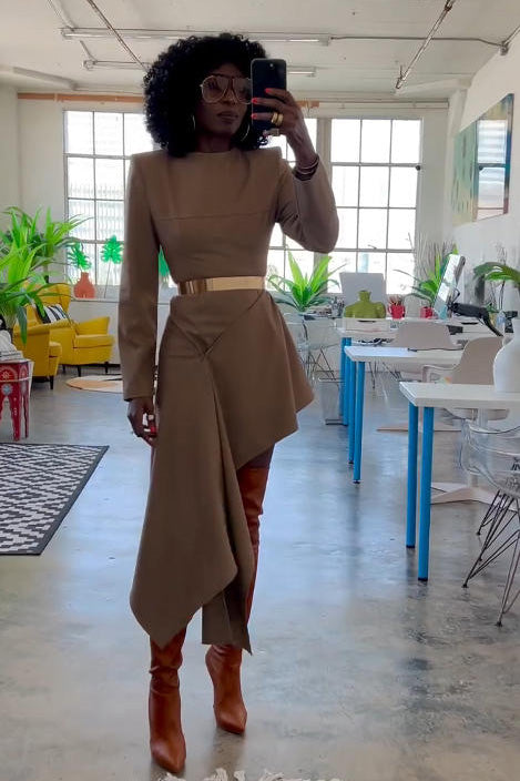 Urban Camel Sharp-Shoulder Midi Dress