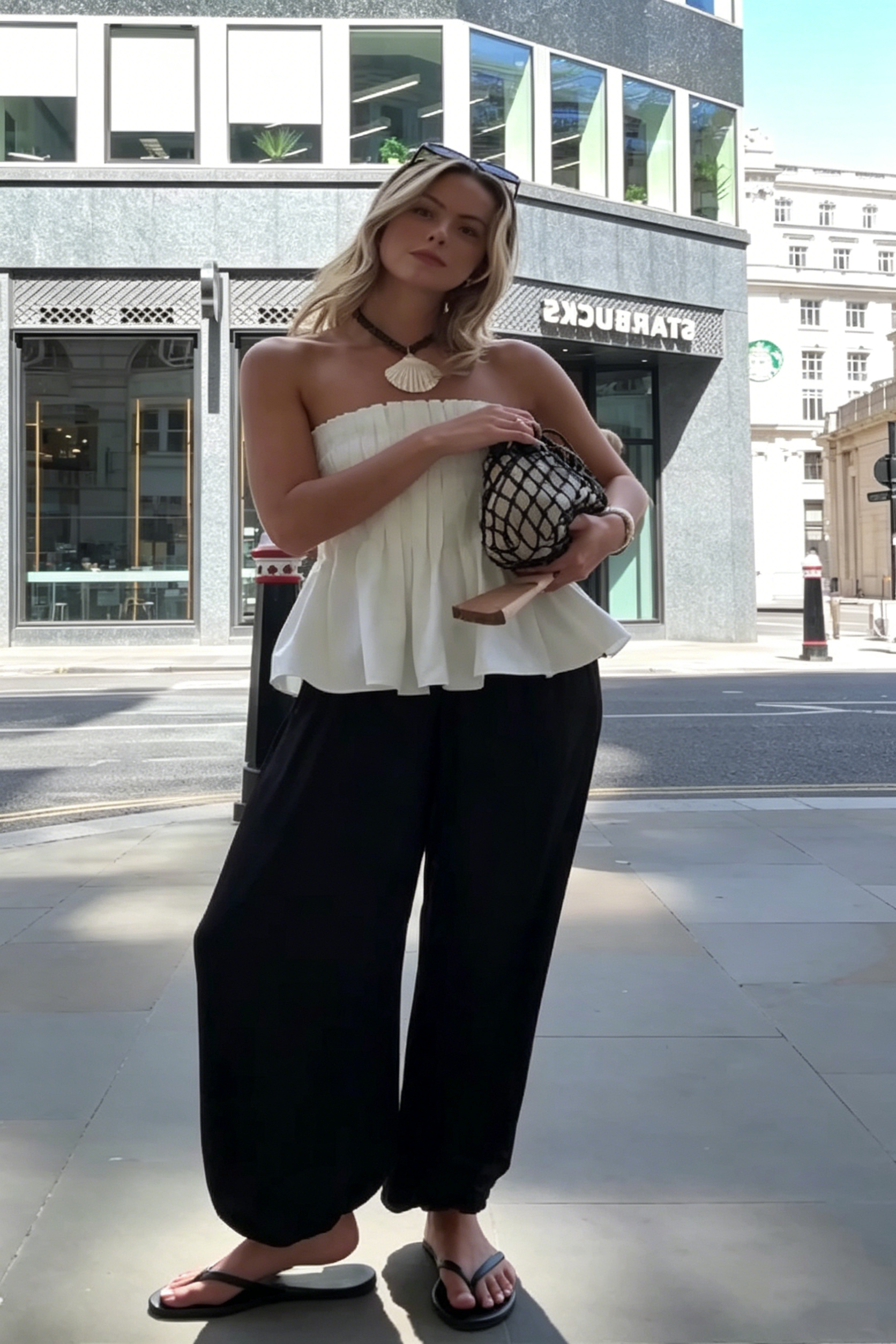 Asymmetrisk stribet maxi-nederdel med høj-lav kant