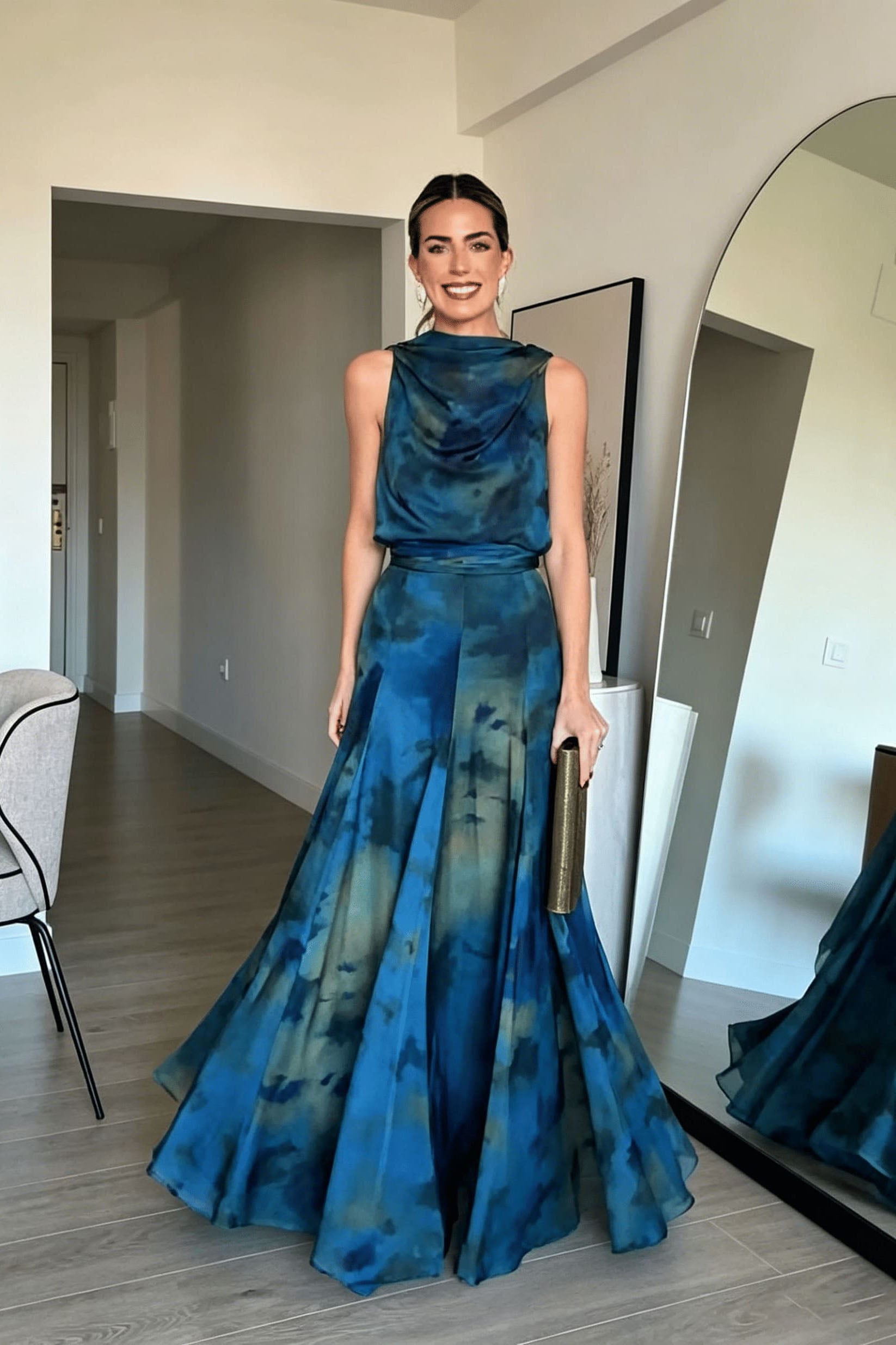 Set mat drapéiertem Halsauschnëtt an abstraktem Rock Set