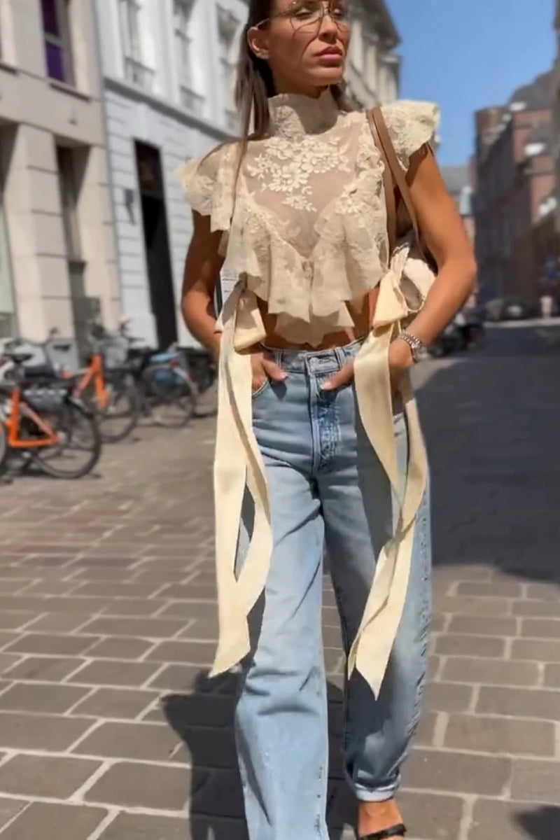 Lightness Streamer Lace Crop Top