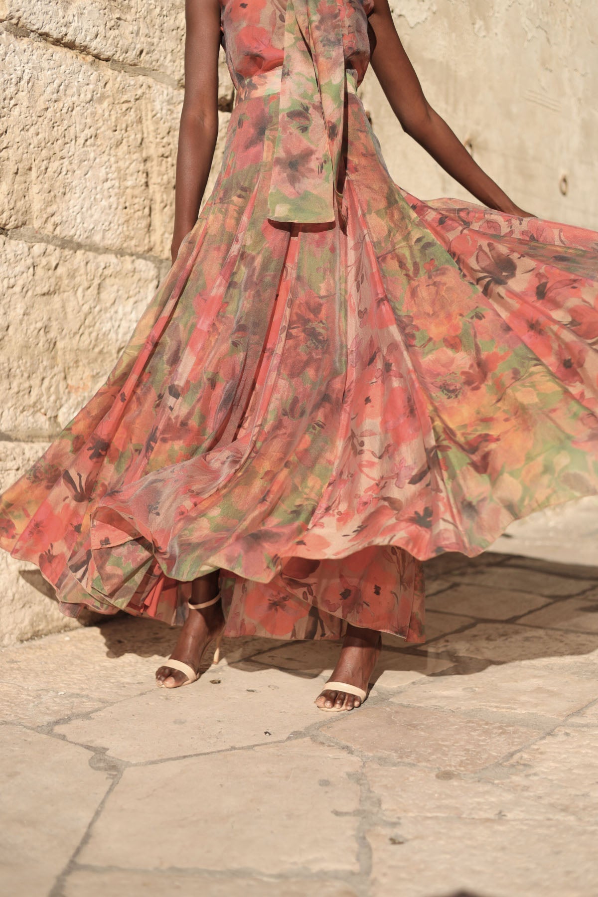 Σετ Φούστα Maxi με Λουλουδάτο Σχέδιο και Λουρί στον Λαιμό