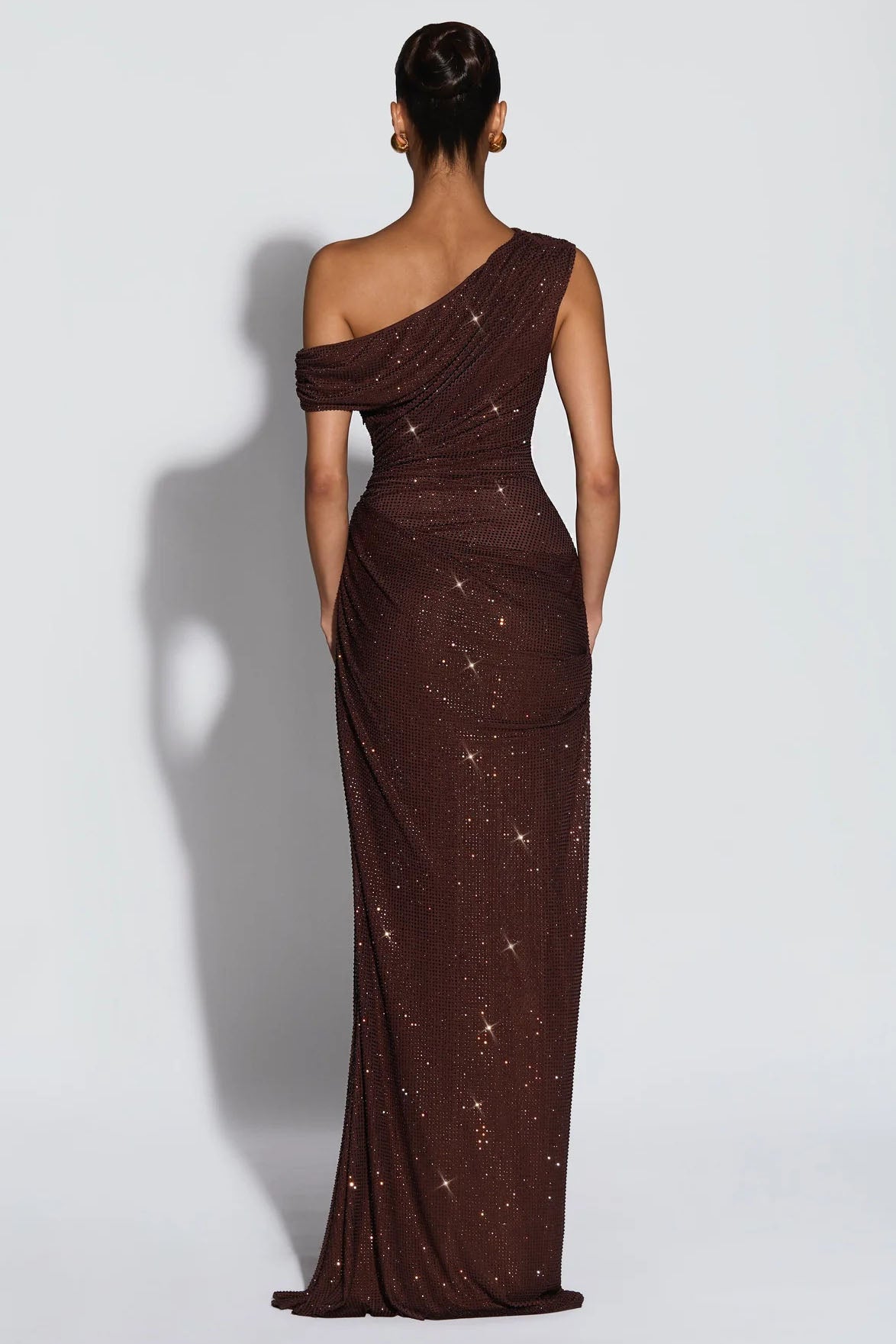 Iridescerende satin maxi-kjole