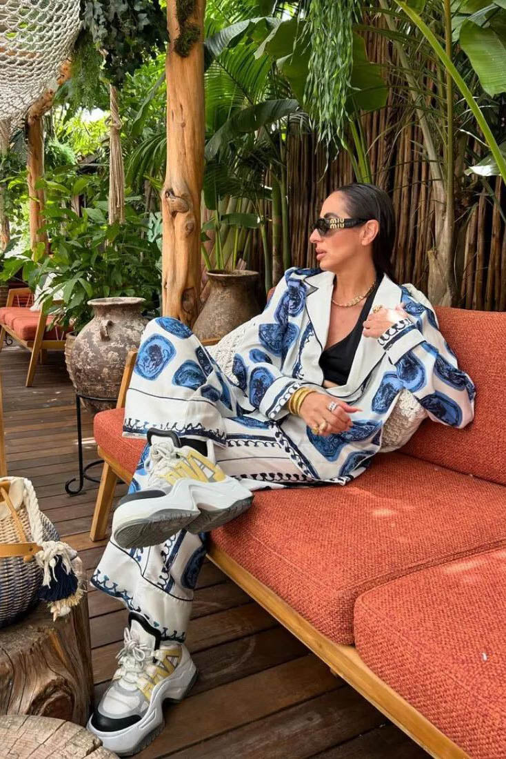 アーティスティックブルーフローラル襟付きセット