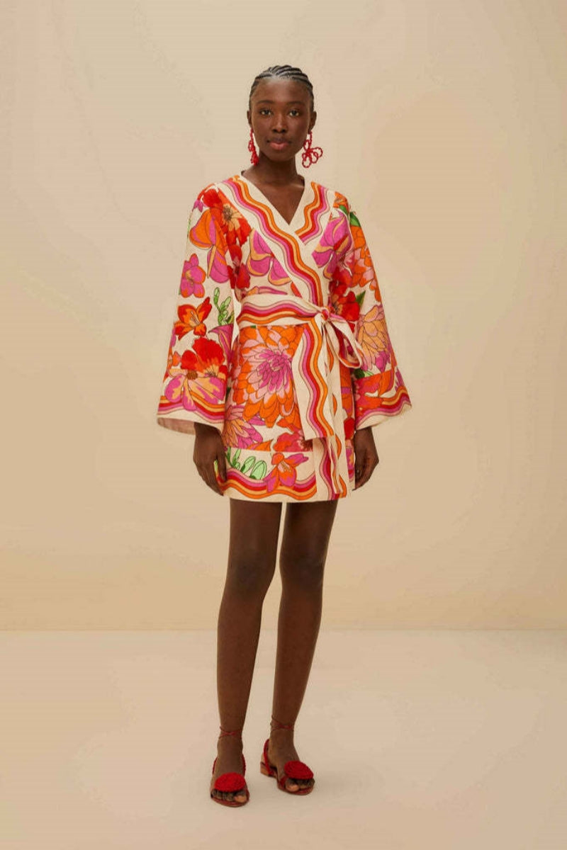 Avslappnad linneklänning med bälte