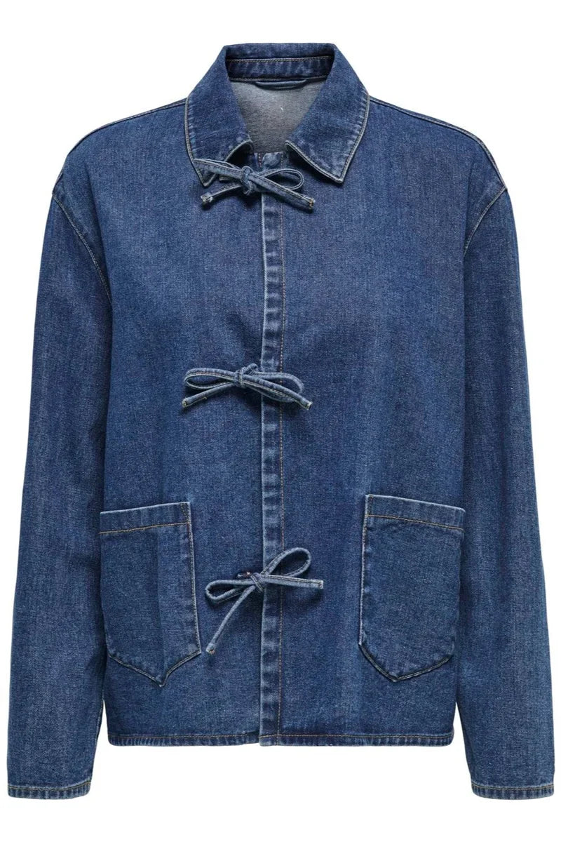 Giacca in denim blu scuro con cravatta