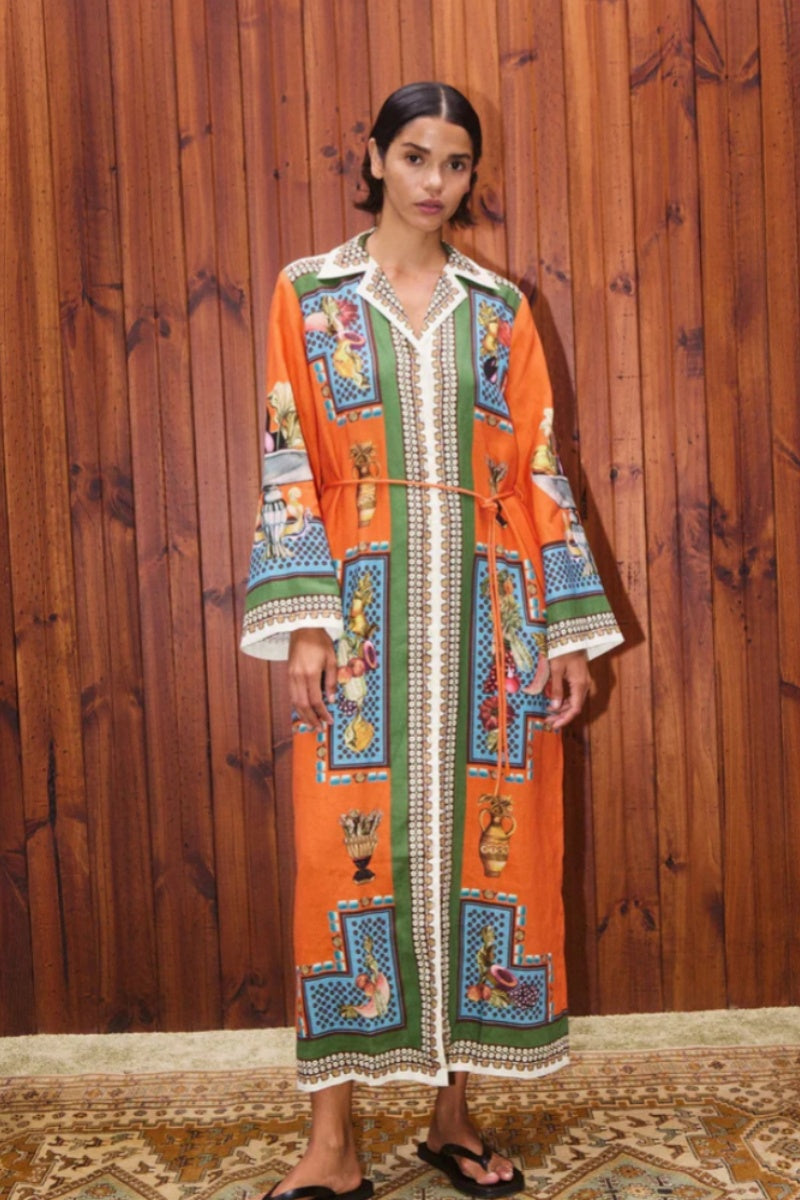 Φόρεμα μέσης από λινό με μακριά μανίκια