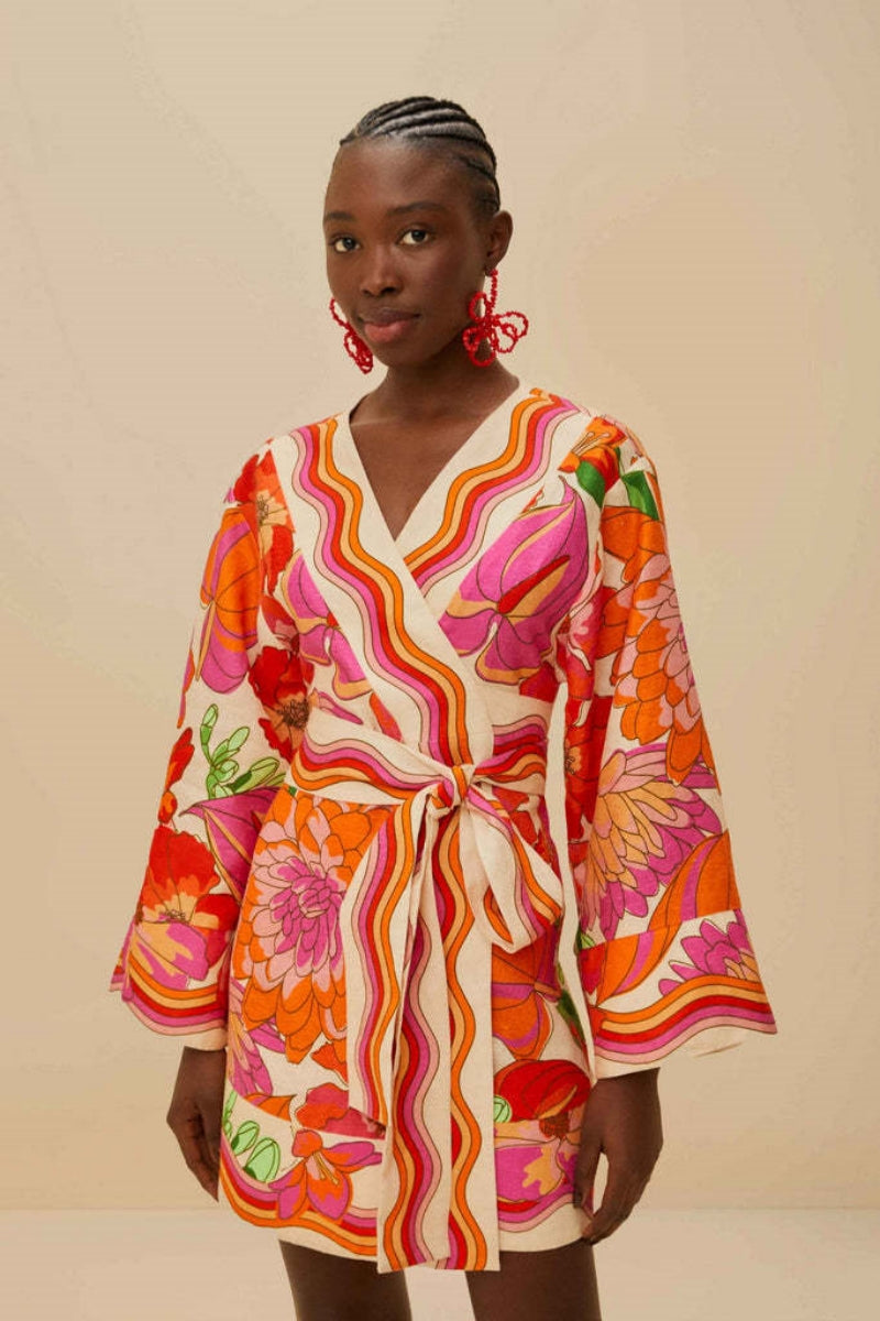 Avslappnad linneklänning med bälte