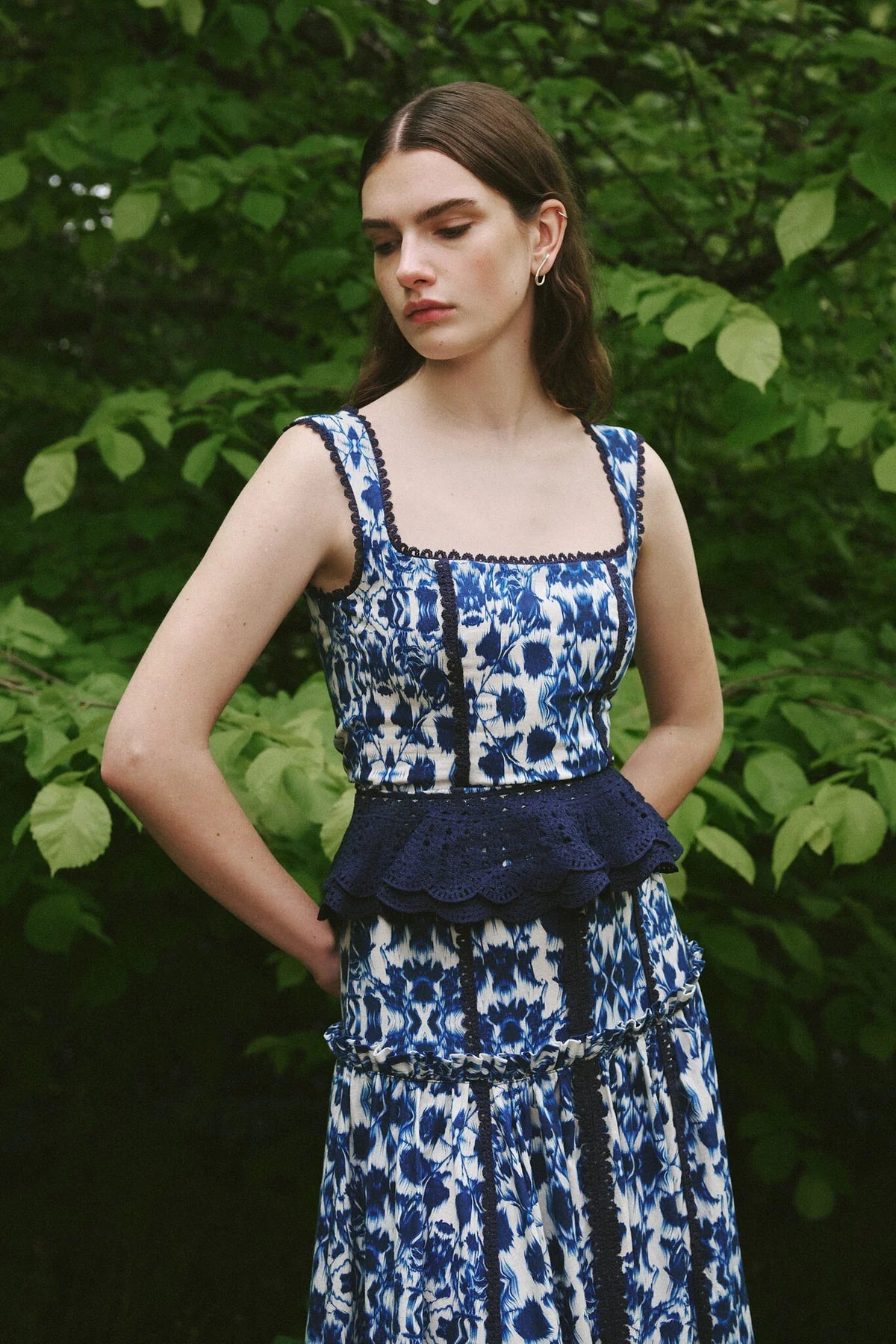Blo Blummemuster Top mat Wellekante Peplum-Schnëtt