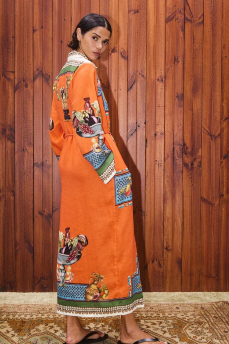 Φόρεμα μέσης από λινό με μακριά μανίκια