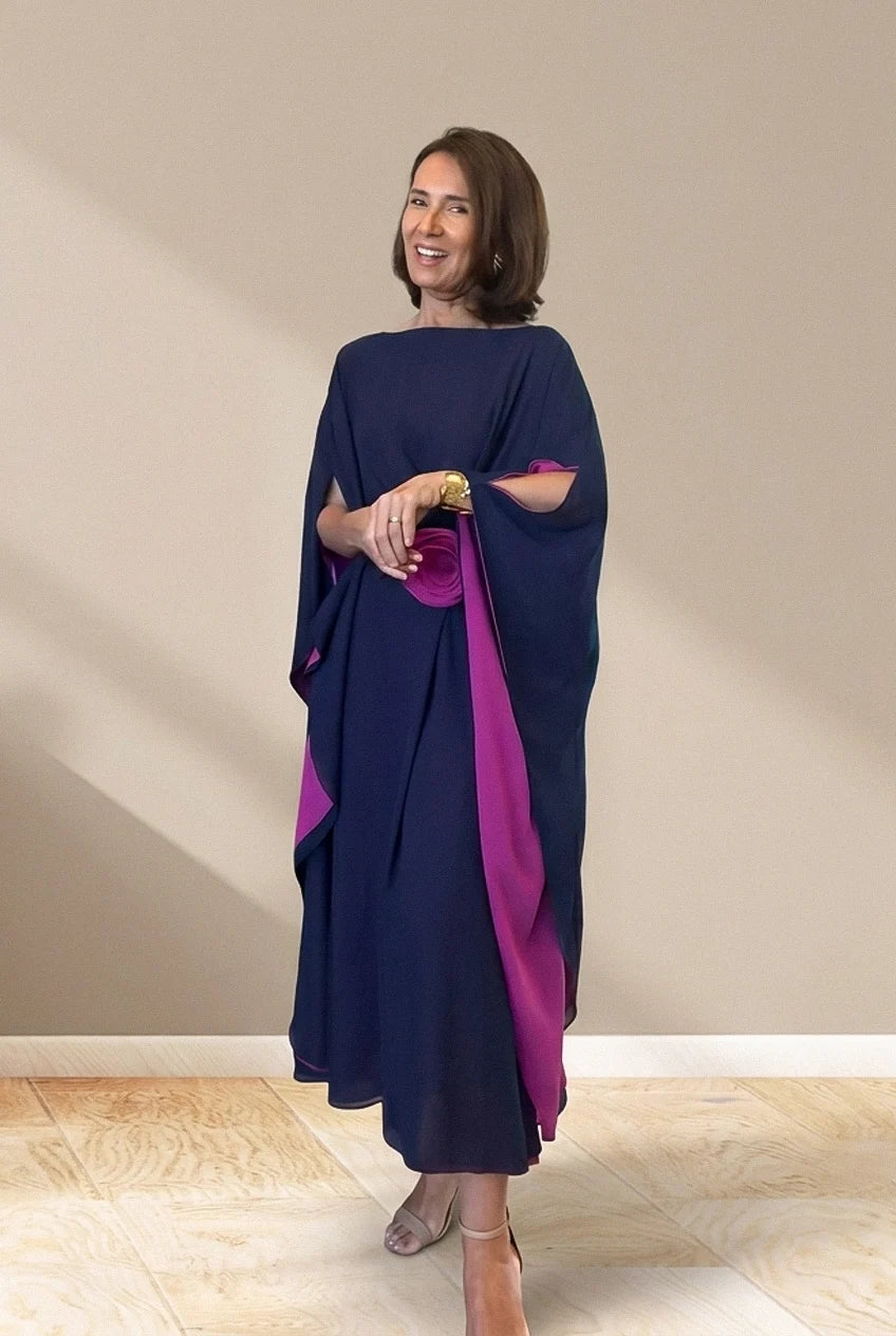 Abito midi con mantella fluida reversibile