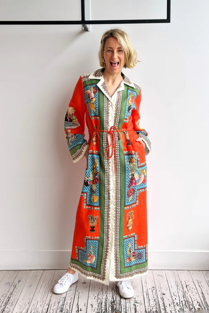 Φόρεμα μέσης από λινό με μακριά μανίκια