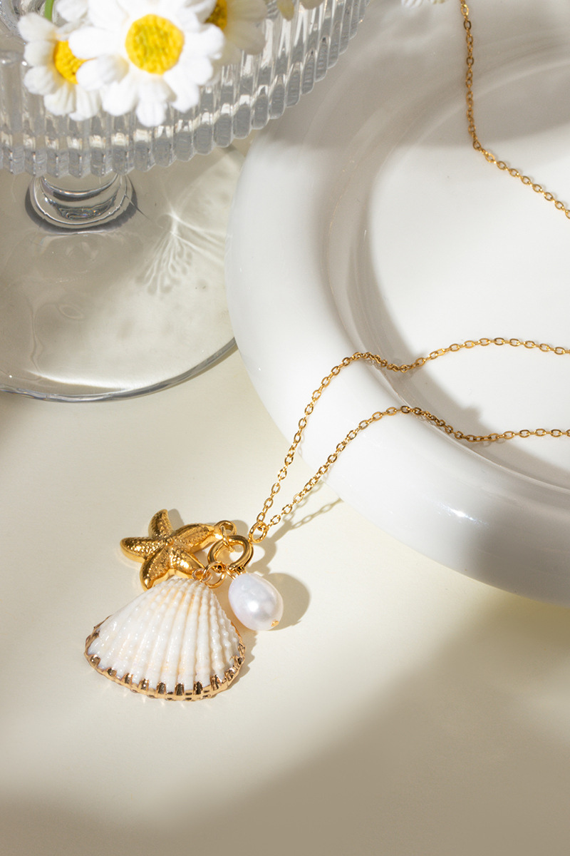 Collana di perle e stelle marine in conchiglia Flavie