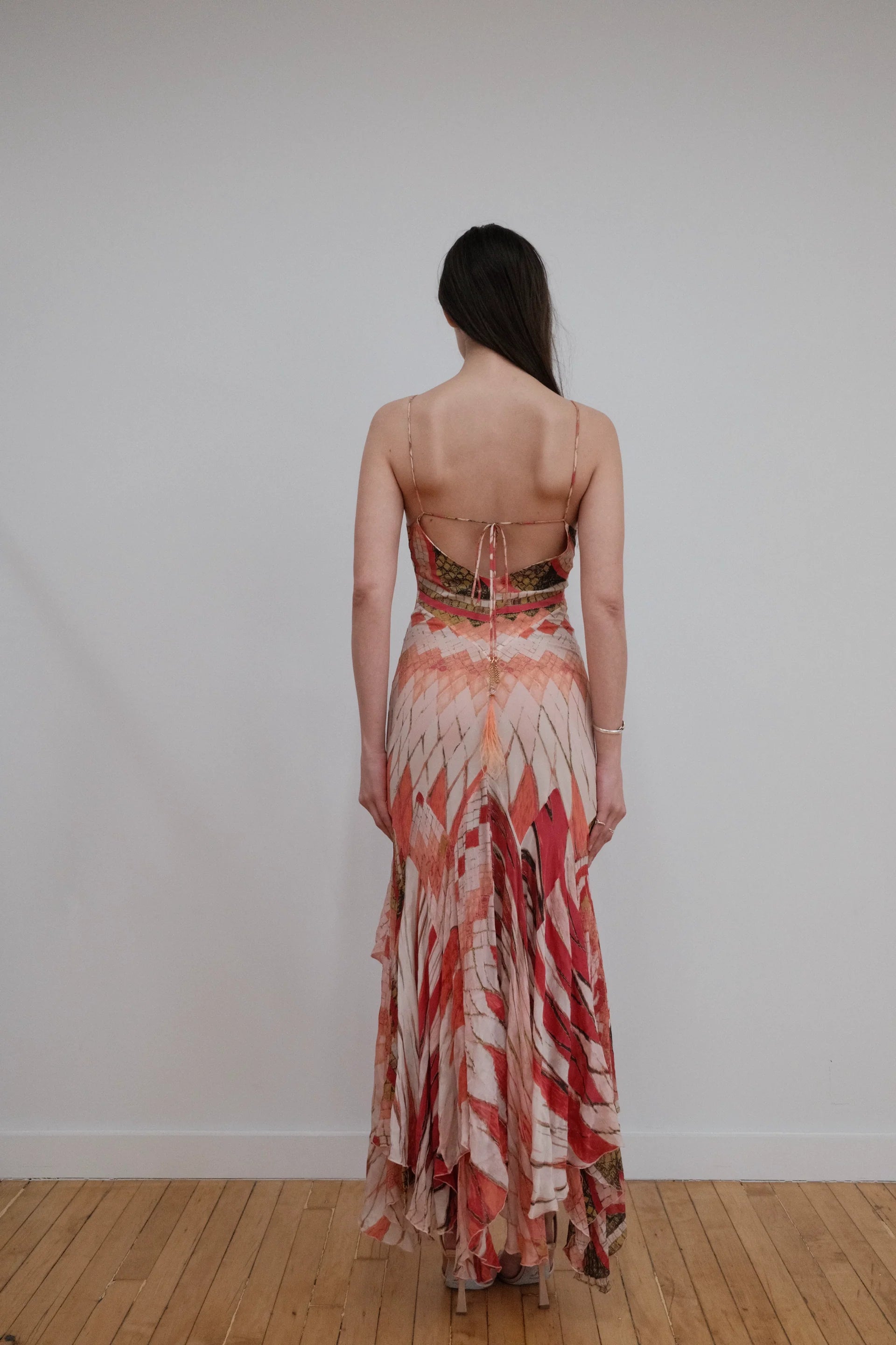 Maxi-jurk met mozaïekprint en asymmetrische snit