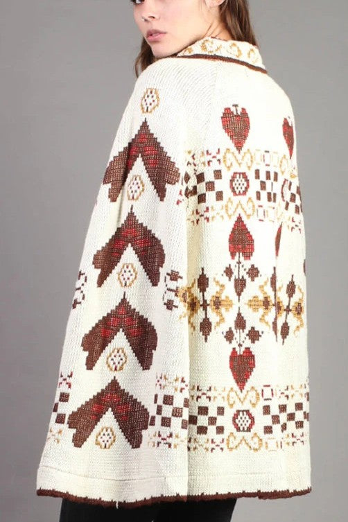 Vintage Style Heart Pattern Knitted Cape