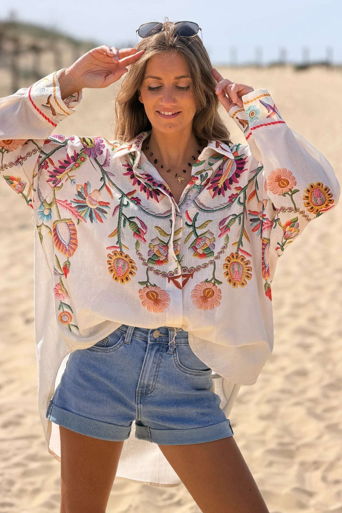 Camicia Beige Oversize con Bottoni