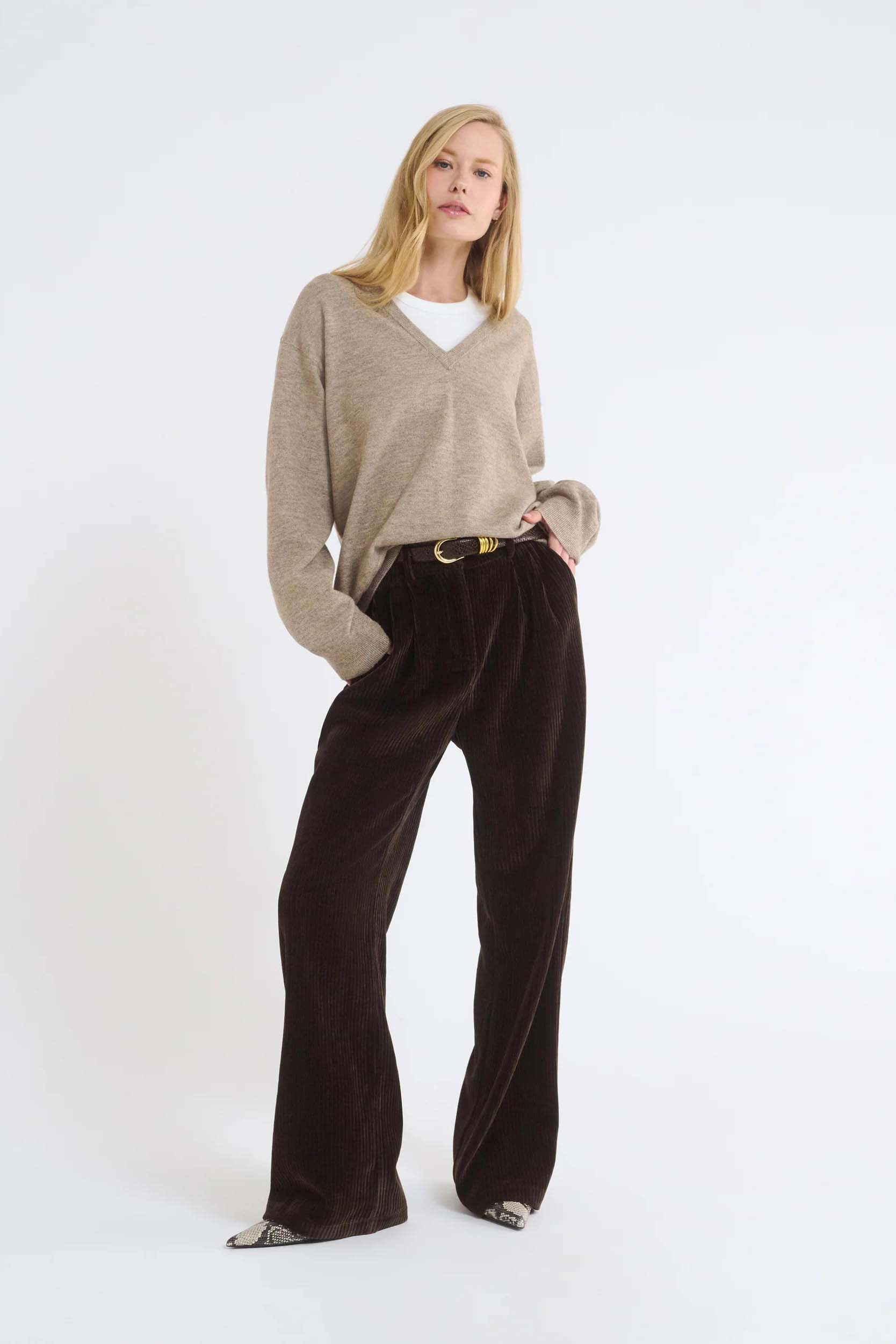 Completo Pantaloni a Gamba Larga in Velluto a Coste Retrò