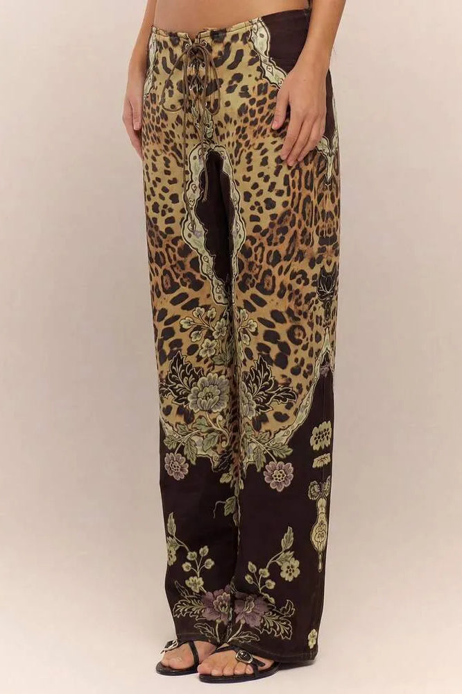 Pantalones de pierna ancha con estampado floral combinado