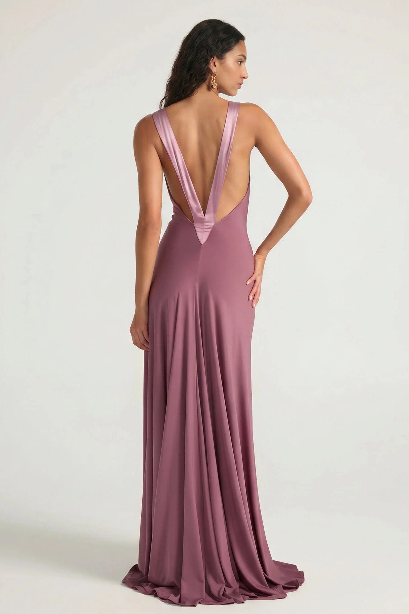 Contrast V Trim Flowy Maxi Dress