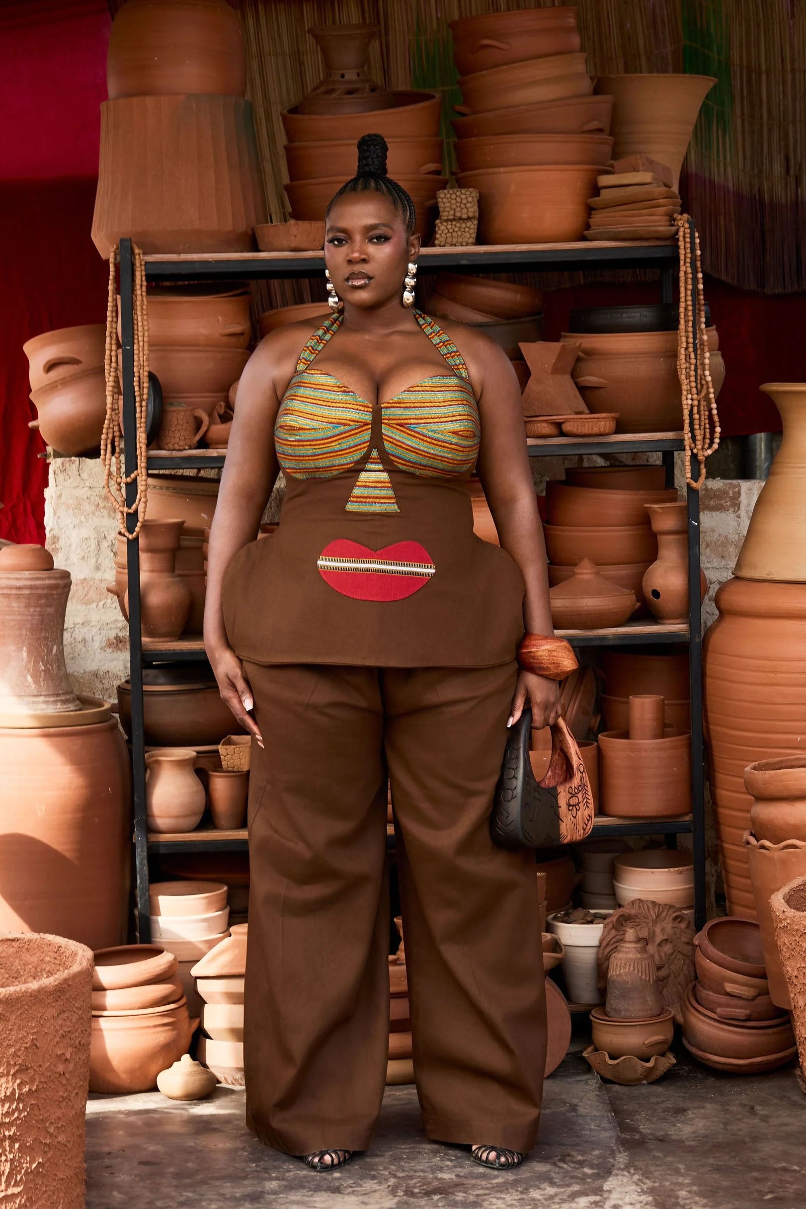 Faarweg multicolor geometrescht Kleet ouni Schëlleren