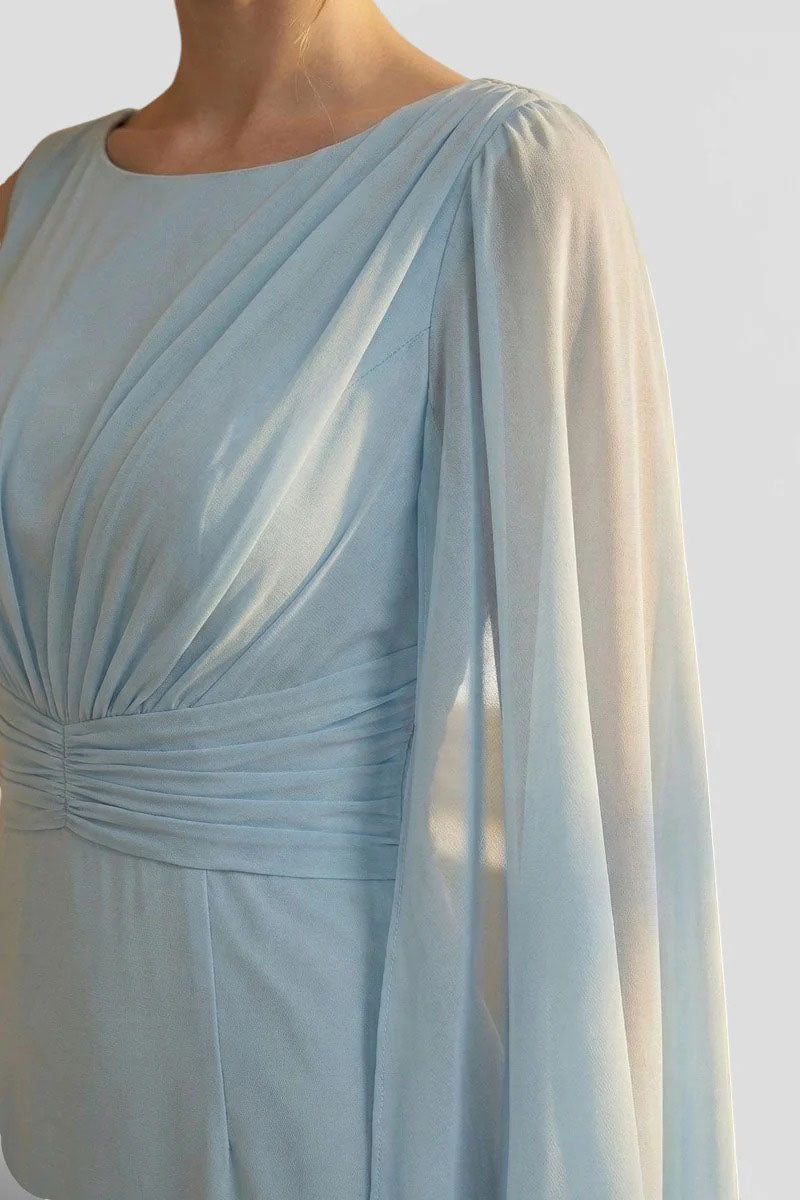 Elegante maxi-jurk met gedrapeerde capemouwen