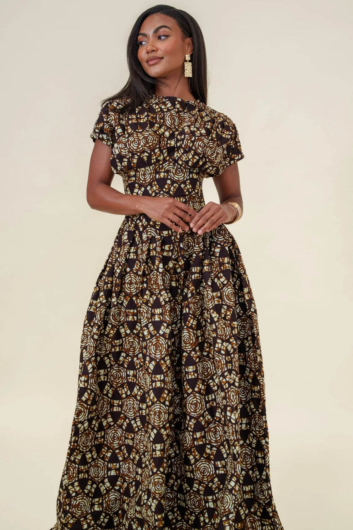 Megan tryckt V-ringad puffärmad midiklänning