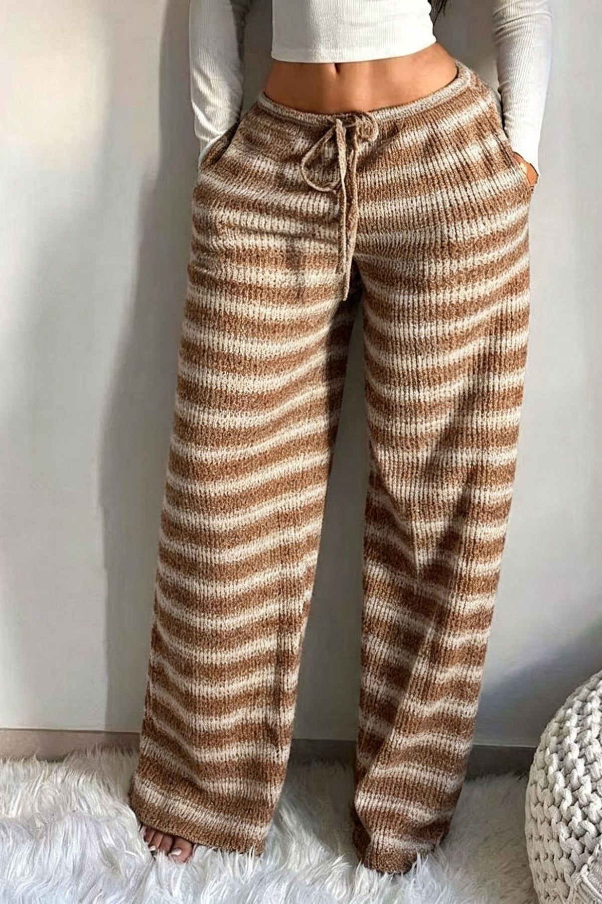 Wijde broek met diagonale ruches
