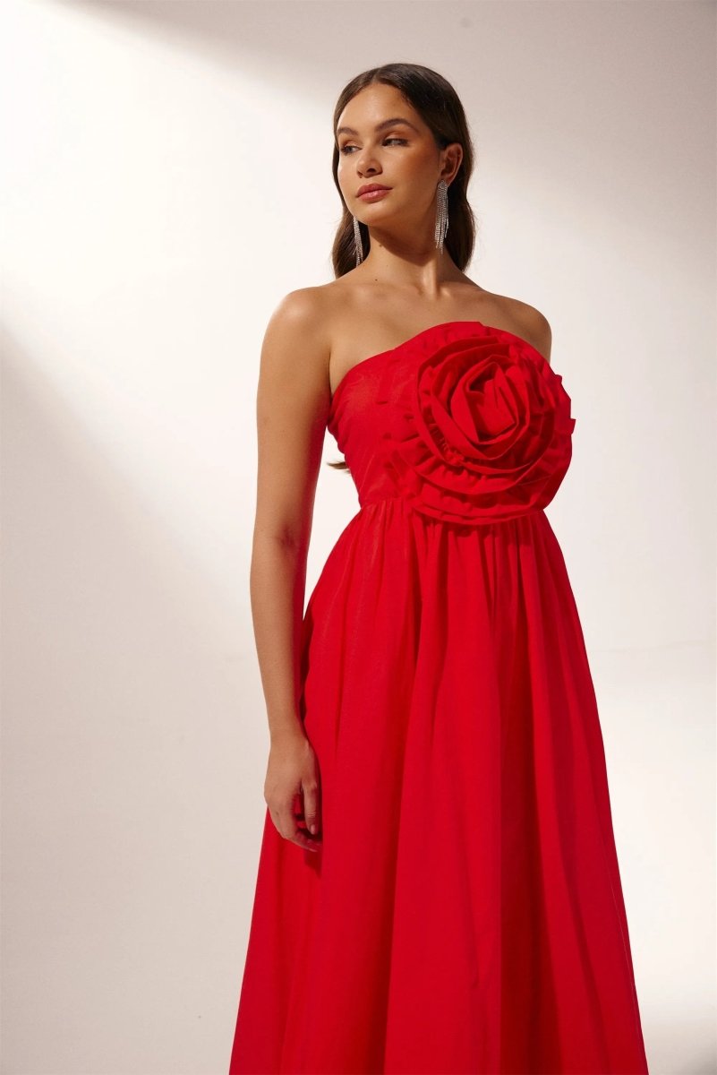 Sculpted Flower Strapless Maxi Dress-Sunfere